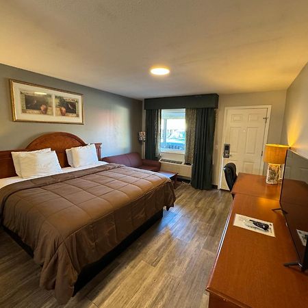 Ozark Inn & Suites Luaran gambar