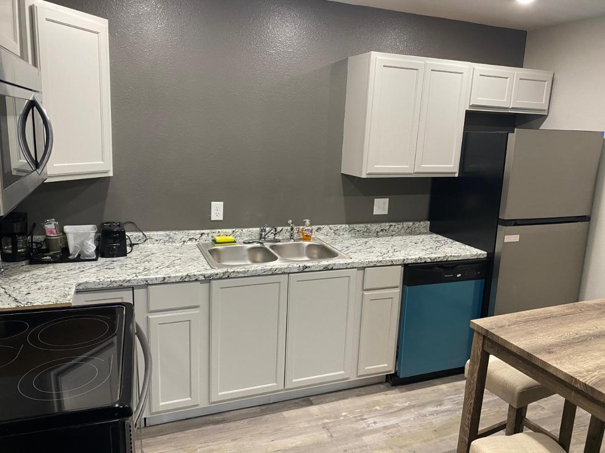 Ozark Inn & Suites Luaran gambar