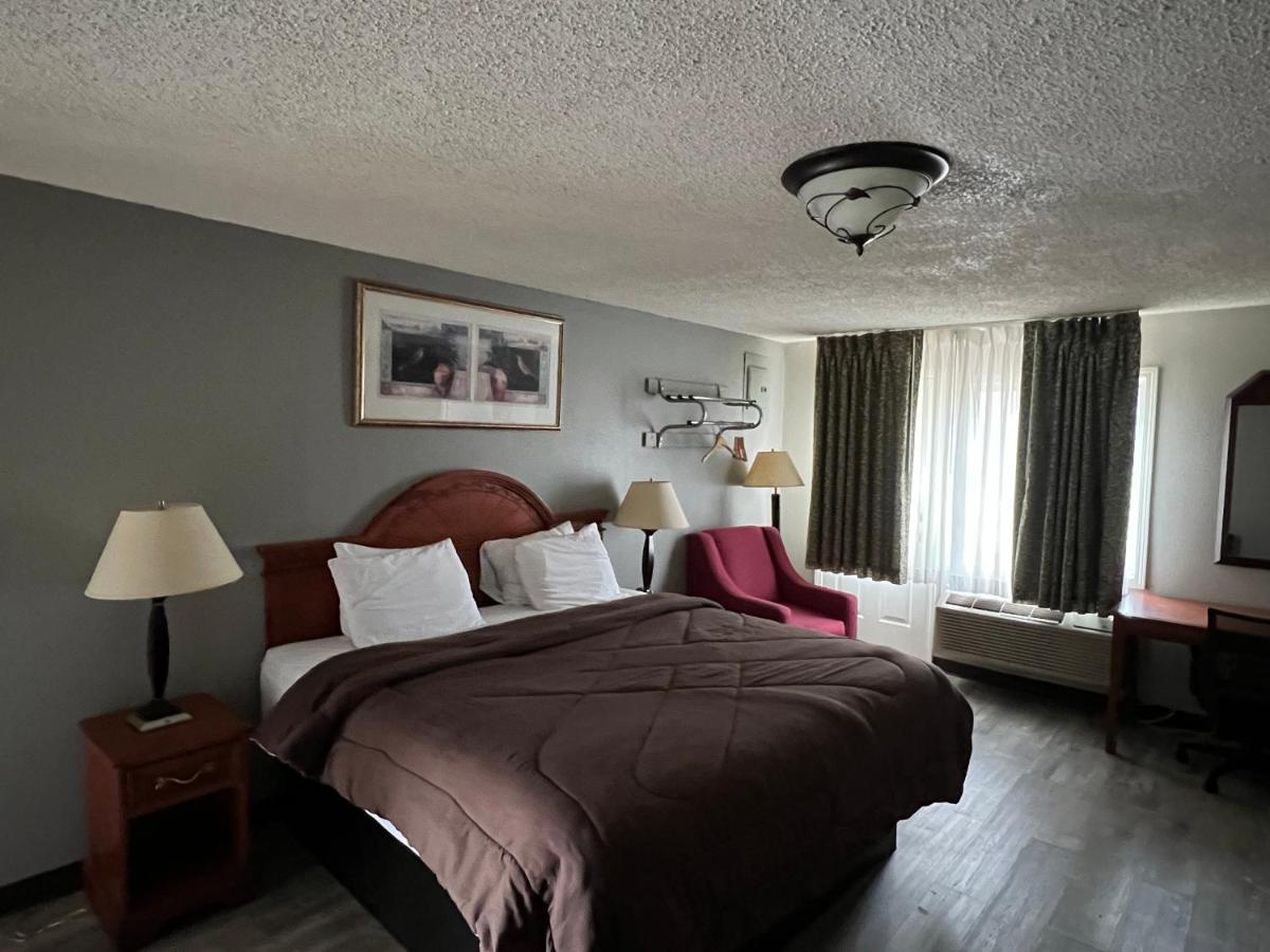Ozark Inn & Suites Luaran gambar
