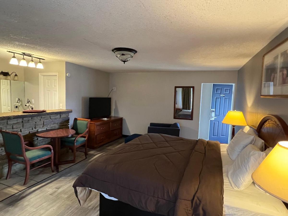 Ozark Inn & Suites Luaran gambar
