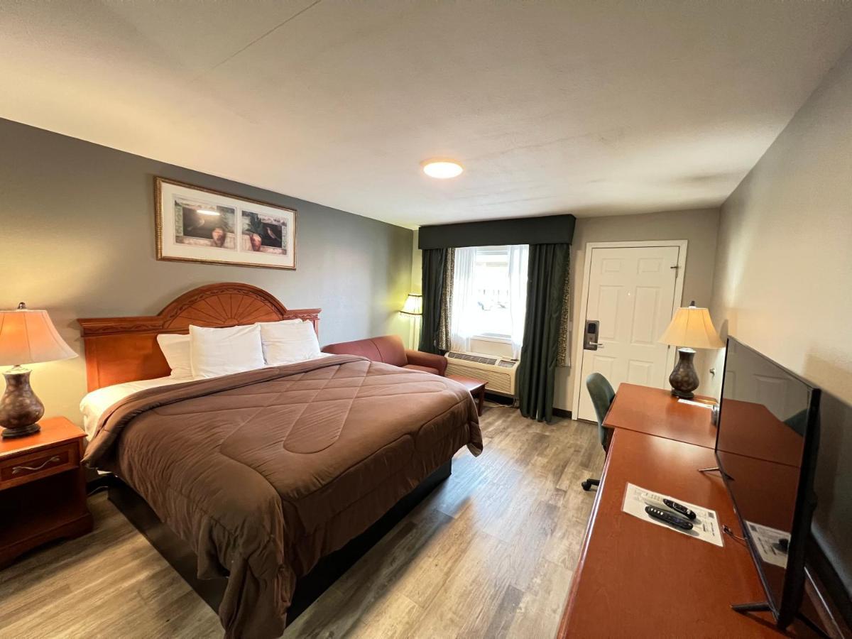 Ozark Inn & Suites Luaran gambar