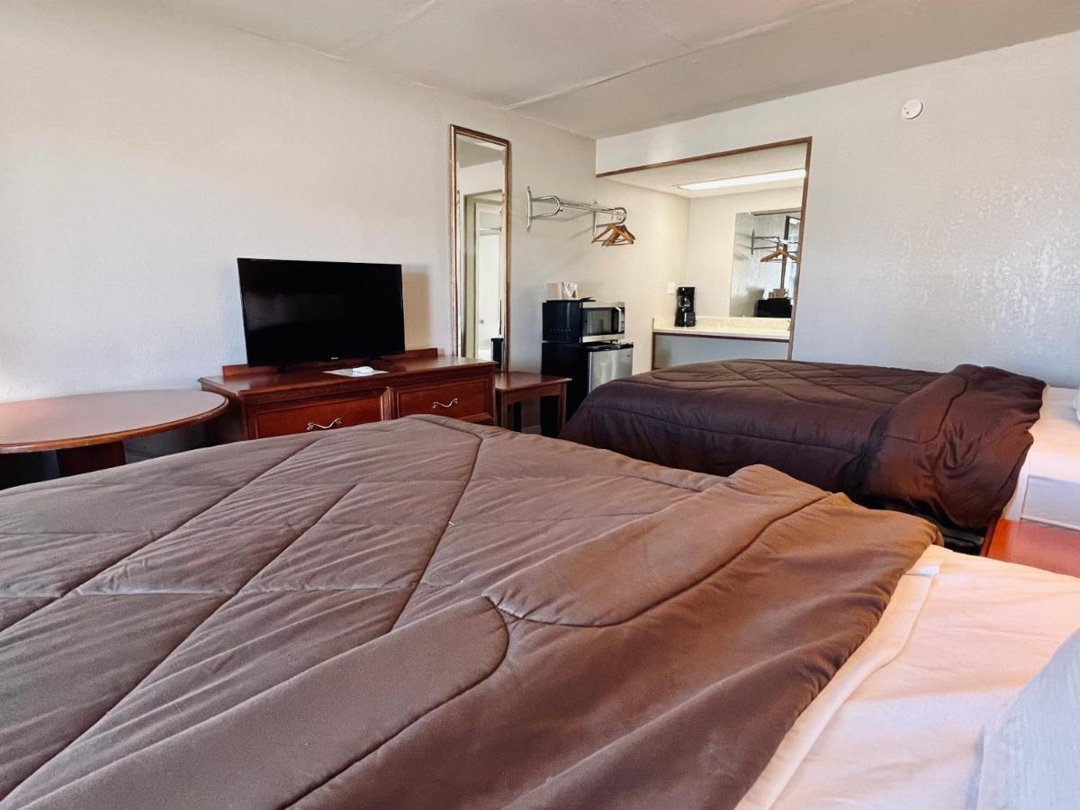 Ozark Inn & Suites Luaran gambar