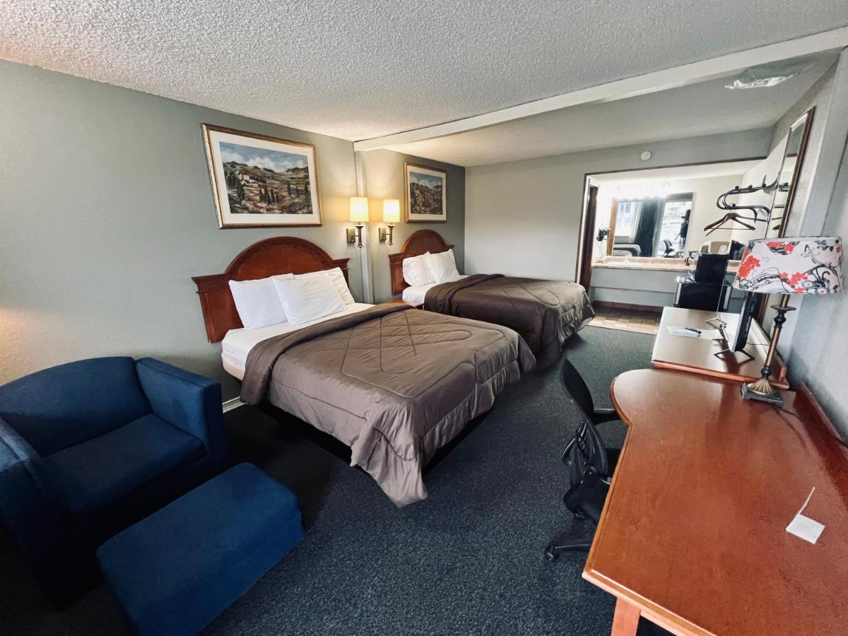 Ozark Inn & Suites Luaran gambar