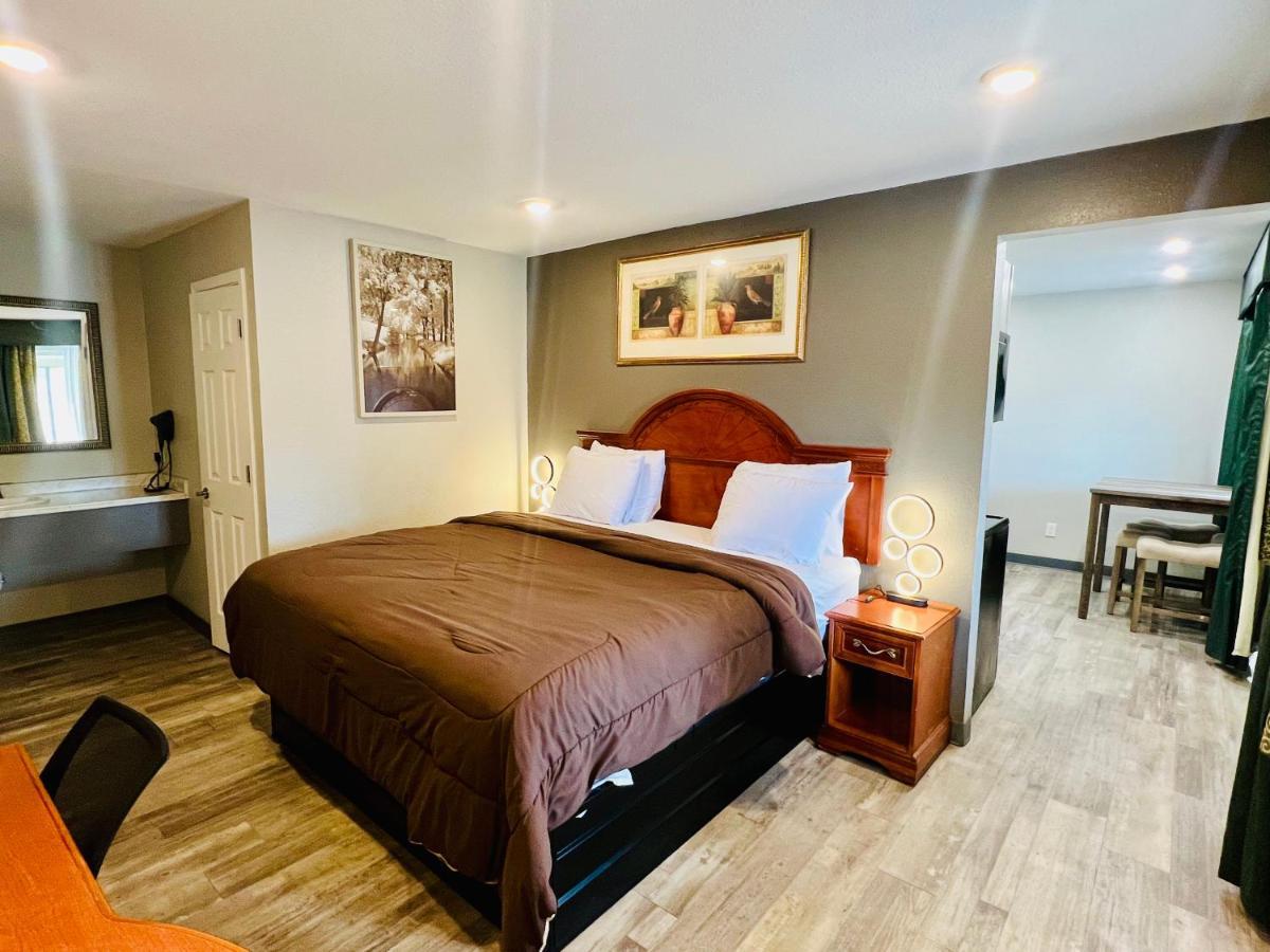 Ozark Inn & Suites Luaran gambar
