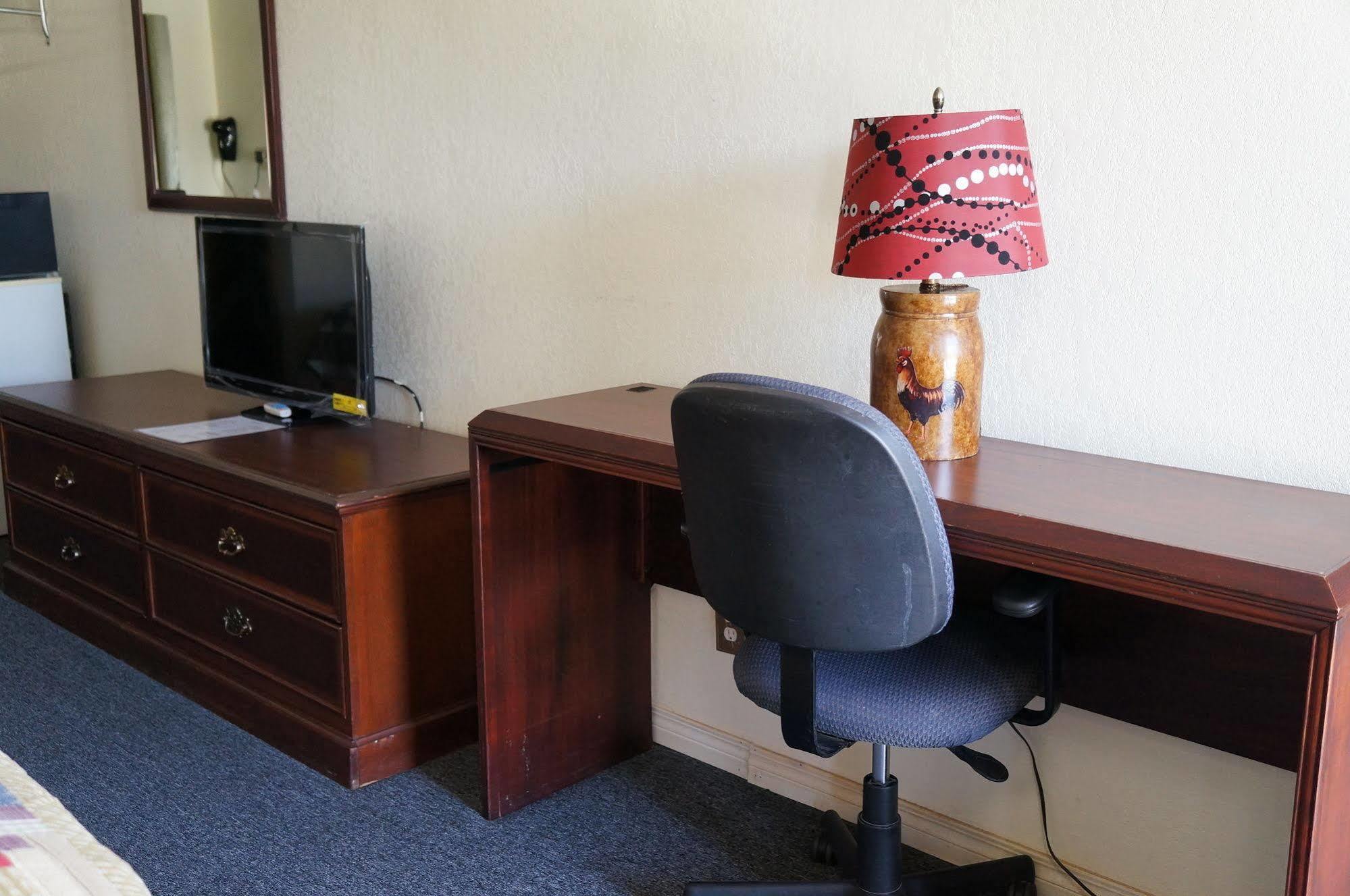 Ozark Inn & Suites Luaran gambar