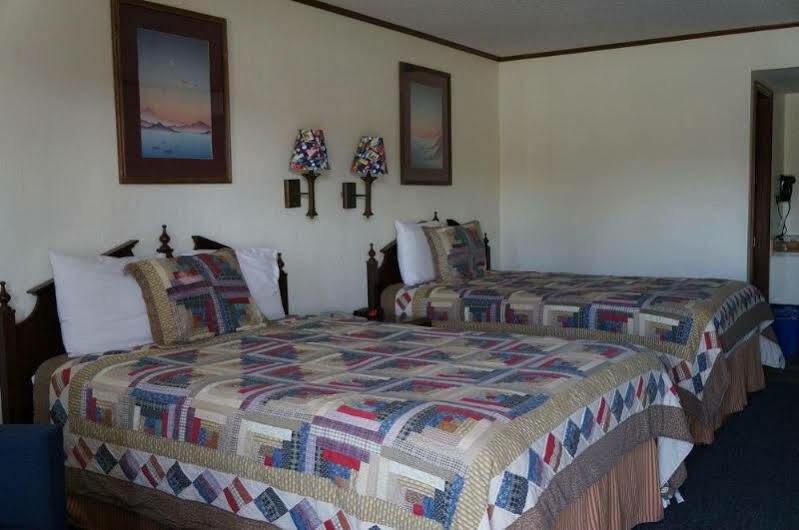 Ozark Inn & Suites Luaran gambar